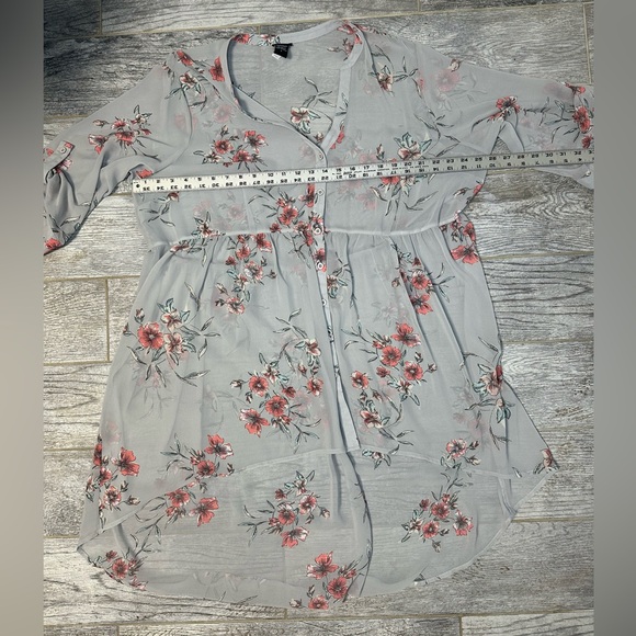 TORRID Chiffon Hi-Low Floral Tunic Top See Through Sheer Design Size 3 - Picture 13 of 15